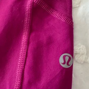 GUC, Lululemon size 6 pace, rival crop